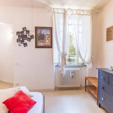 Marta & Matteo Walls Promenade Apartment *