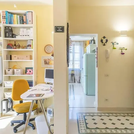 Marta & Matteo Walls Promenade Apartment *